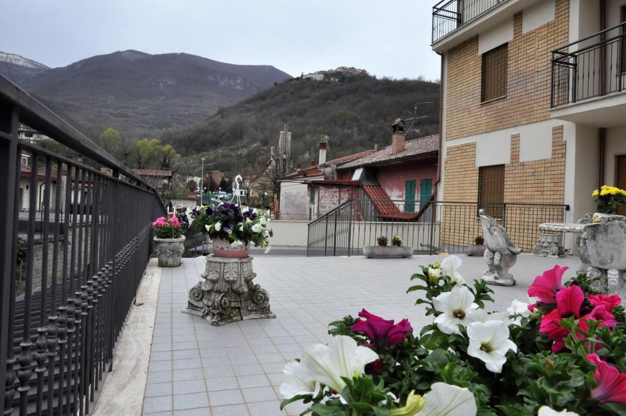 Albergo Rio Canistro Exterior photo