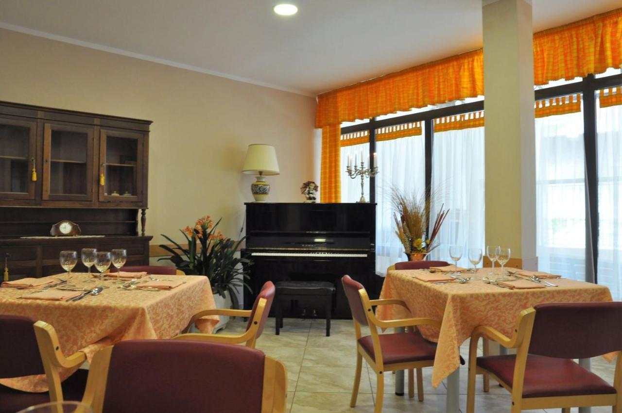 Albergo Rio Canistro Exterior photo